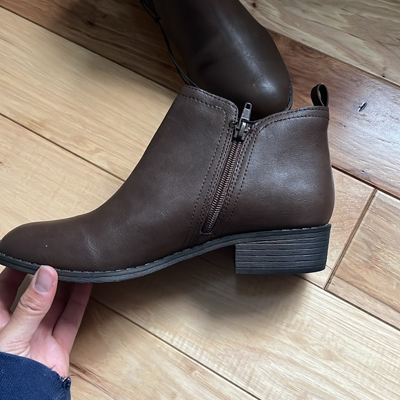 American Rag Booties - Picture 8 of 14